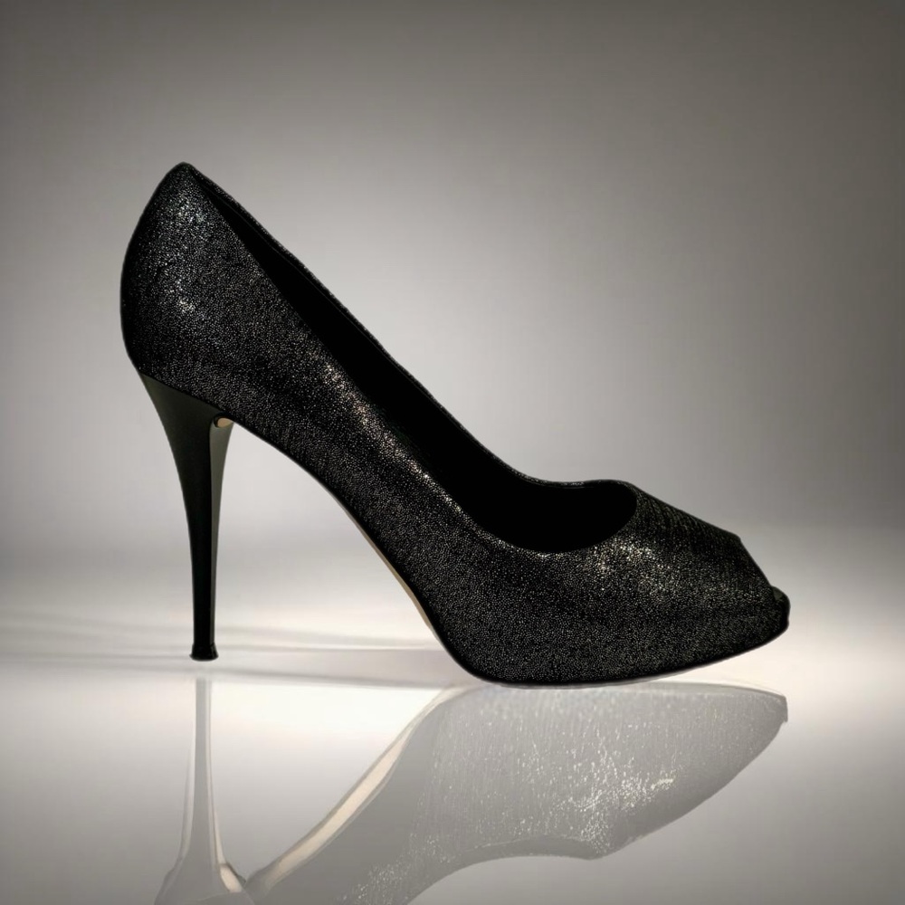 Giuseppe Zanotti Leather Peep toe Heels Size 8 👠